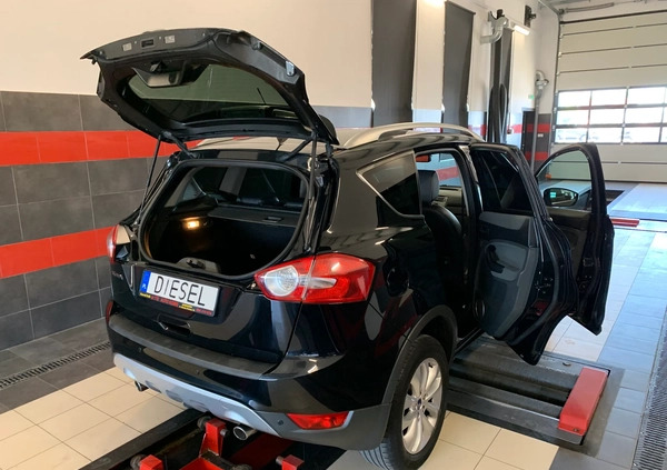 Ford Kuga cena 38900 przebieg: 215000, rok produkcji 2011 z Przeworsk małe 137